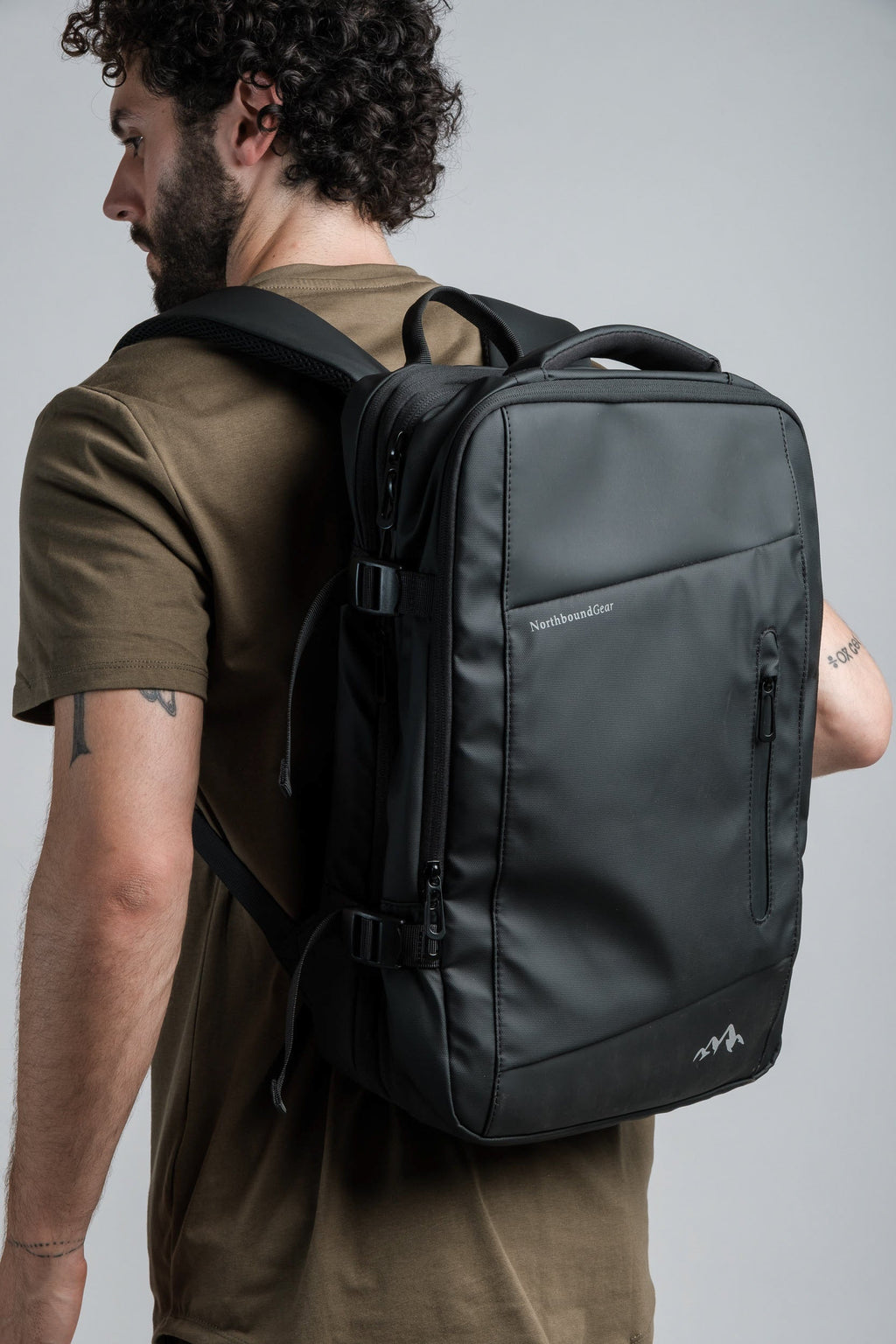 Voyager Expandable Backpack 26L / 38L with Built-in Rain Coat